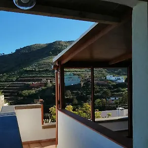 https://arenas-los-silos.in-canary-islands.com